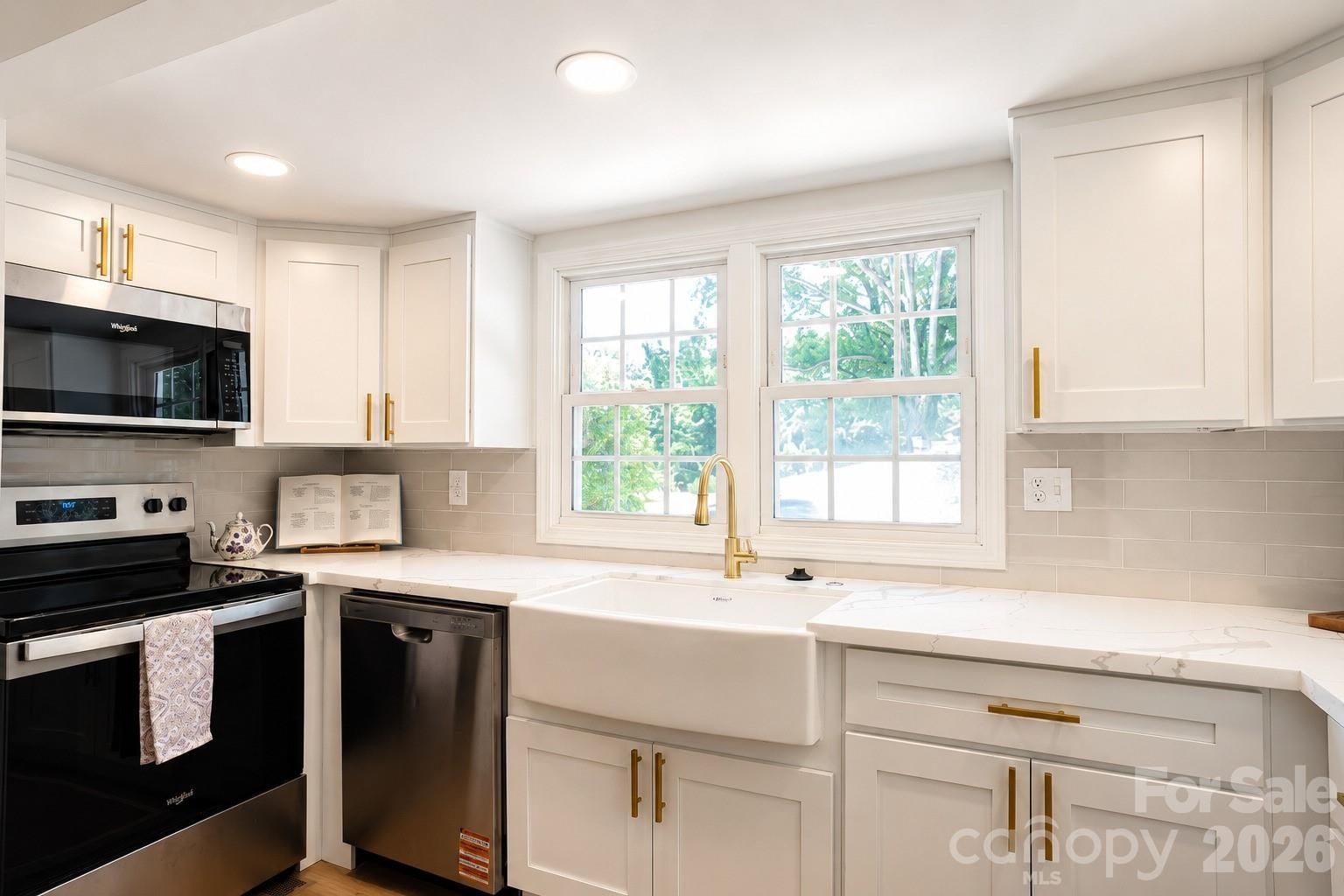 811 Markham Road, Tryon, NC 28782 - Photo 3