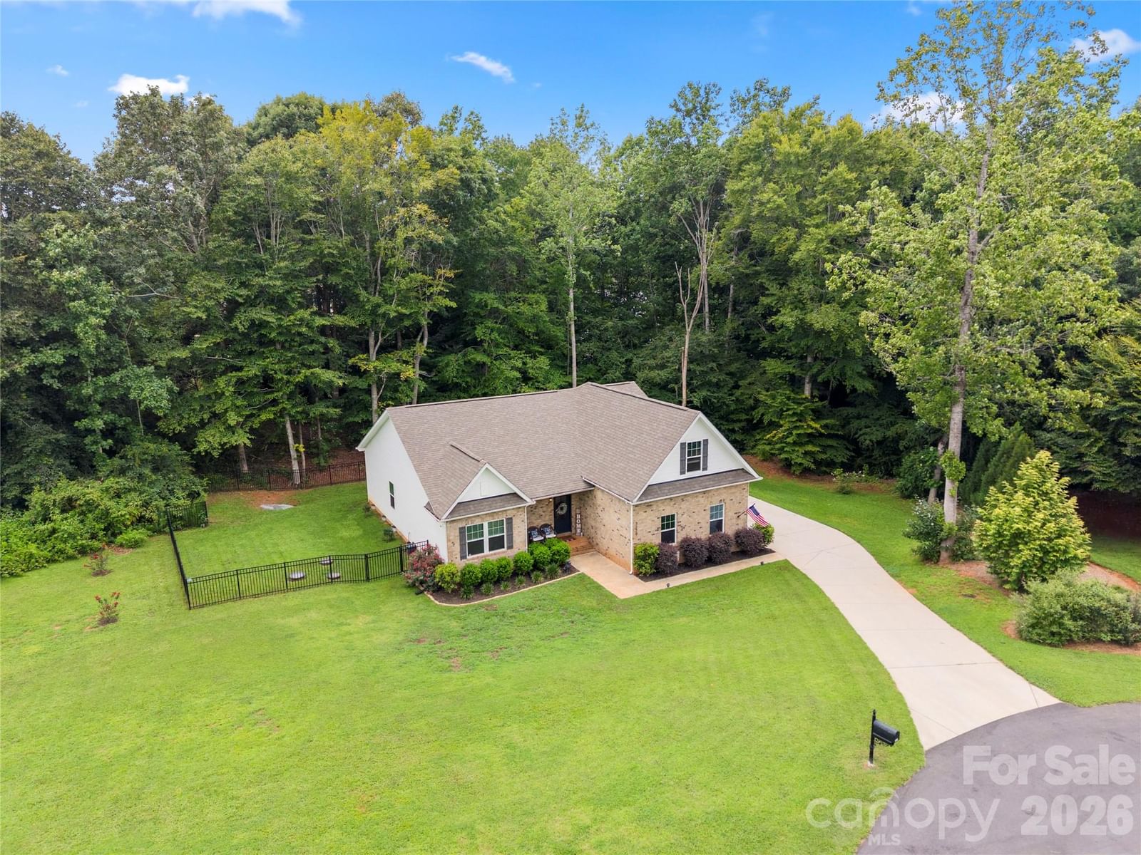 3229 Creek Bend Court, Sherrills Ford, NC 28673 - Photo 5