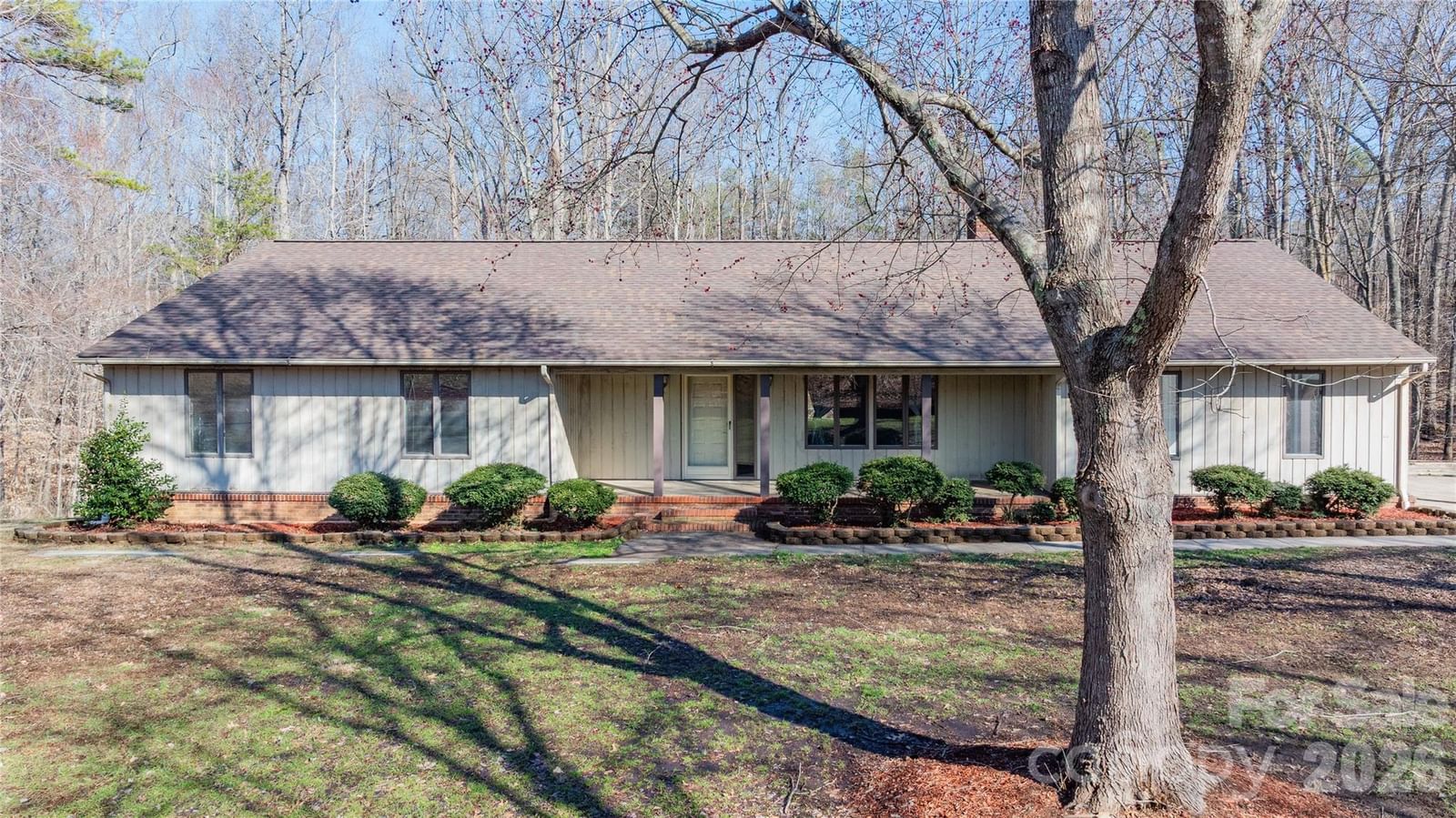682 Cecil Street, Thomasville, NC 27360 - Photo 2