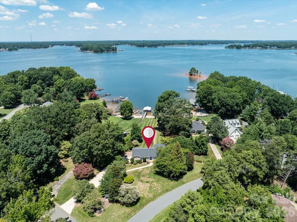 118 Teakwood Lane, Mooresville, NC 28117 - Photo 2