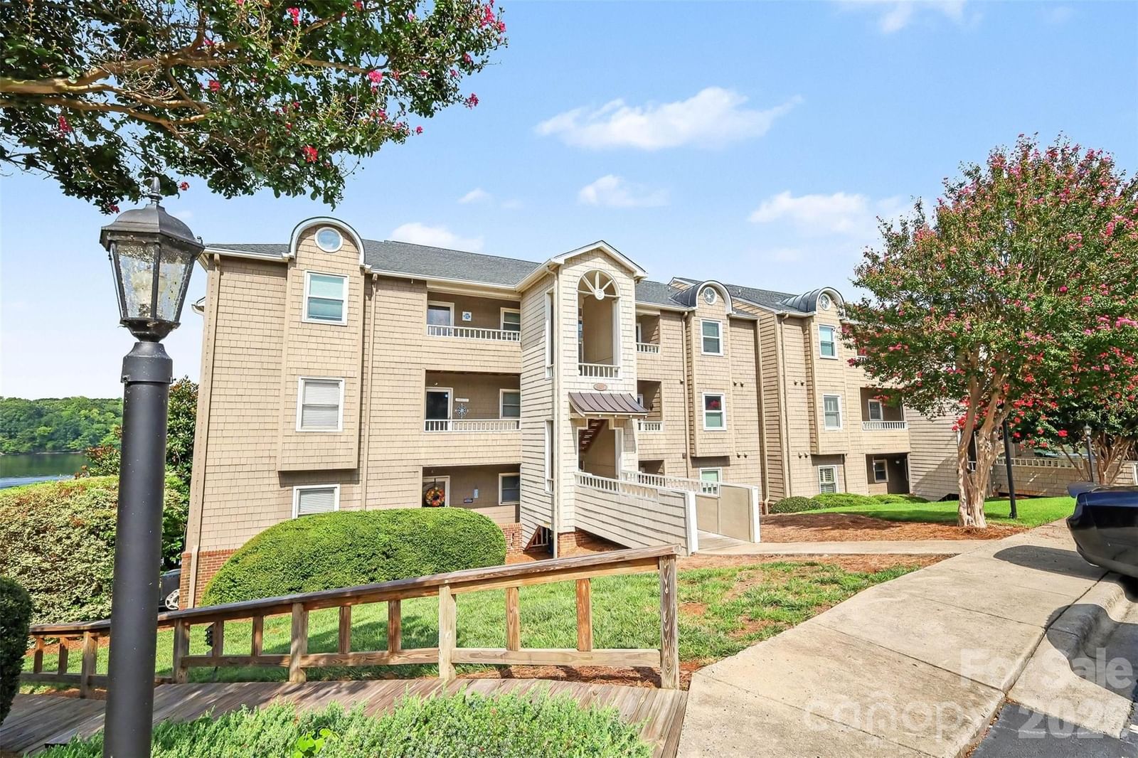 9817 Emerald Point Drive #Unit 10, Charlotte, NC 28278 - Photo 4