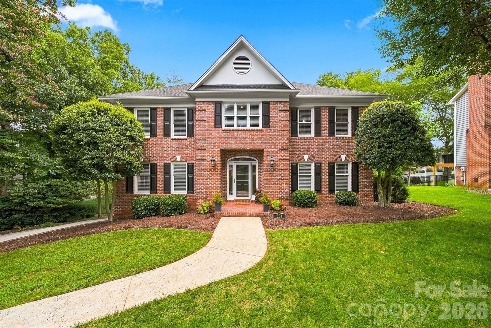 354 41st Avenue Place, Hickory, NC 28601 - Photo 2