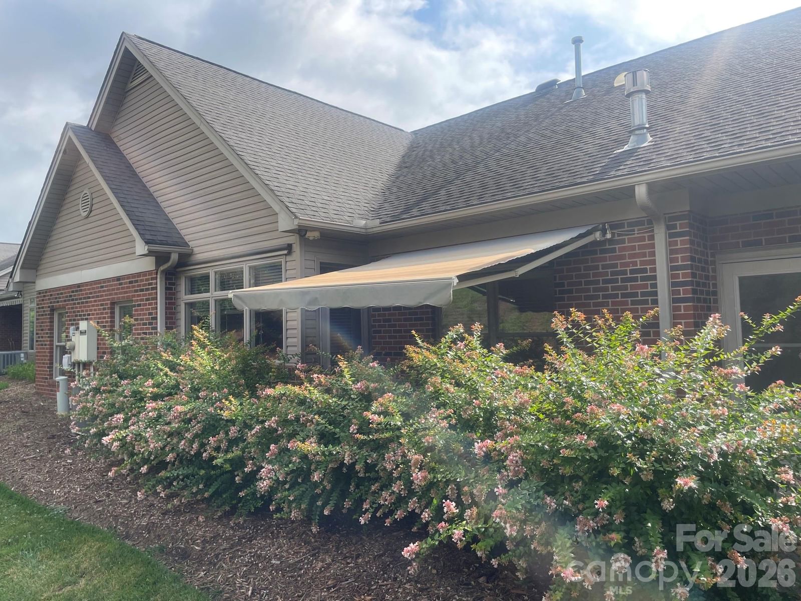509 26th Avenue, Hickory, NC 28601 - Photo 2