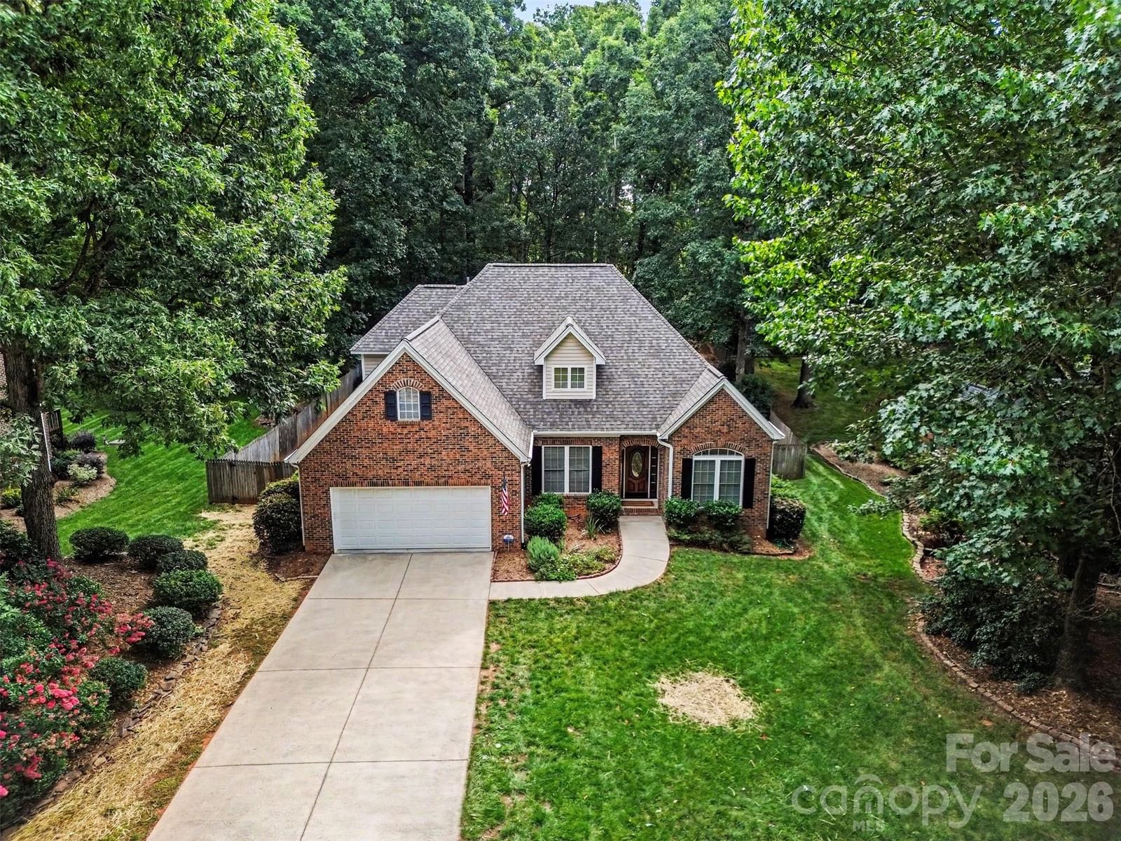 1928 Twin Ponds Drive, Hickory, NC 28602 - Photo 3