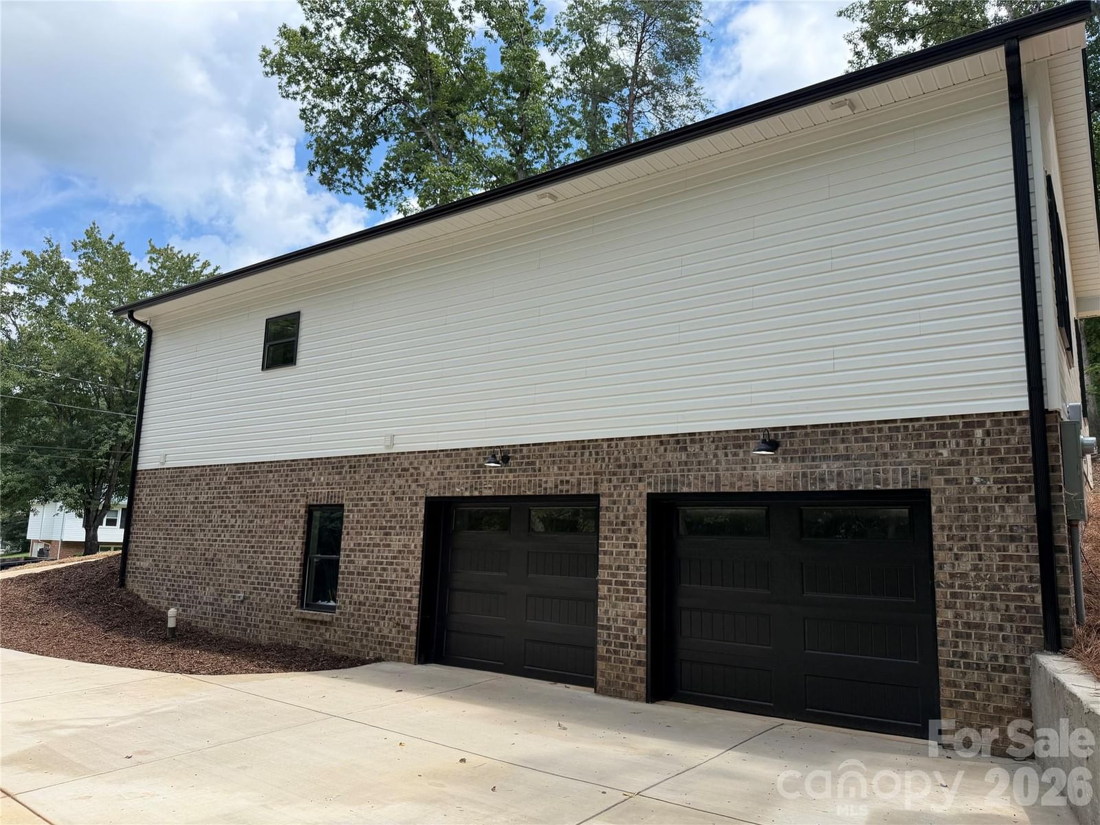 1135 Pinebrook Avenue, Valdese, NC 28690 - Photo 4