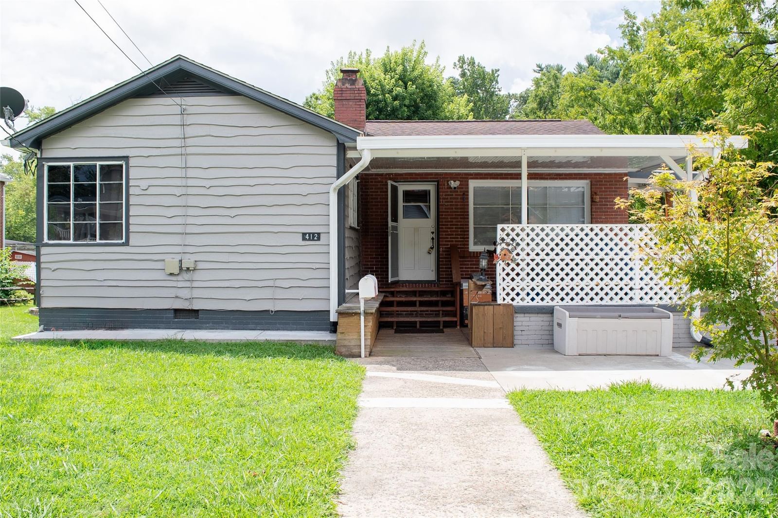 412 1st Avenue, Hendersonville, NC 28739