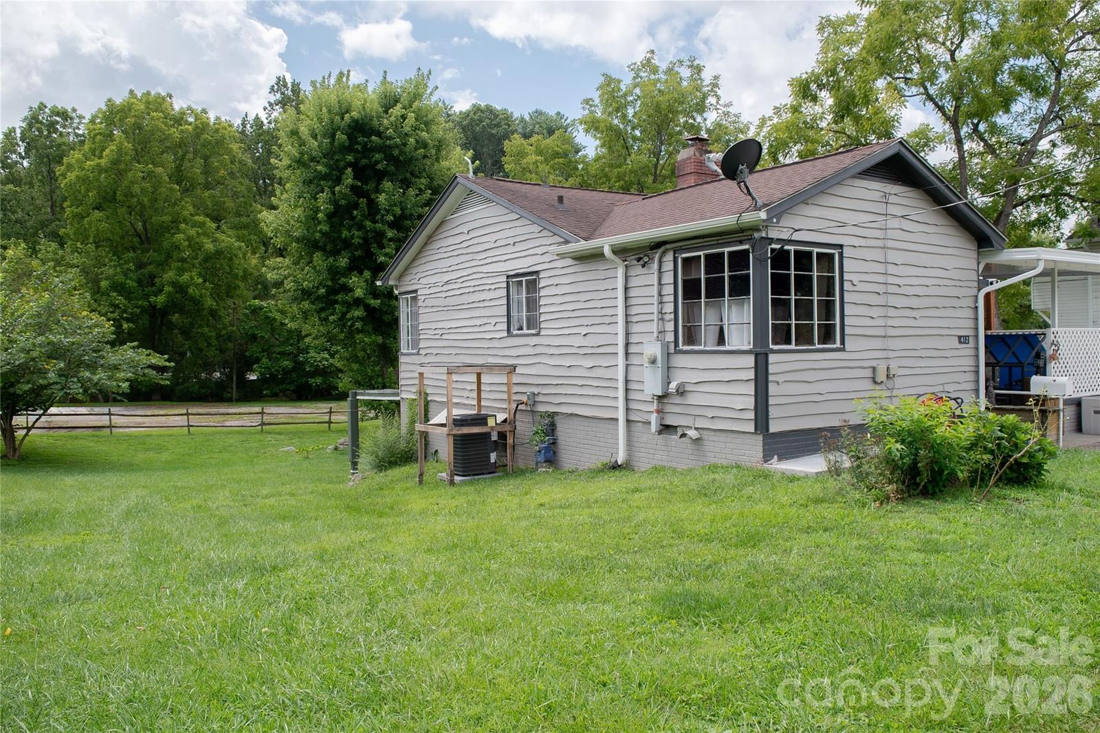 412 1st Avenue, Hendersonville, NC 28739 - Photo 2