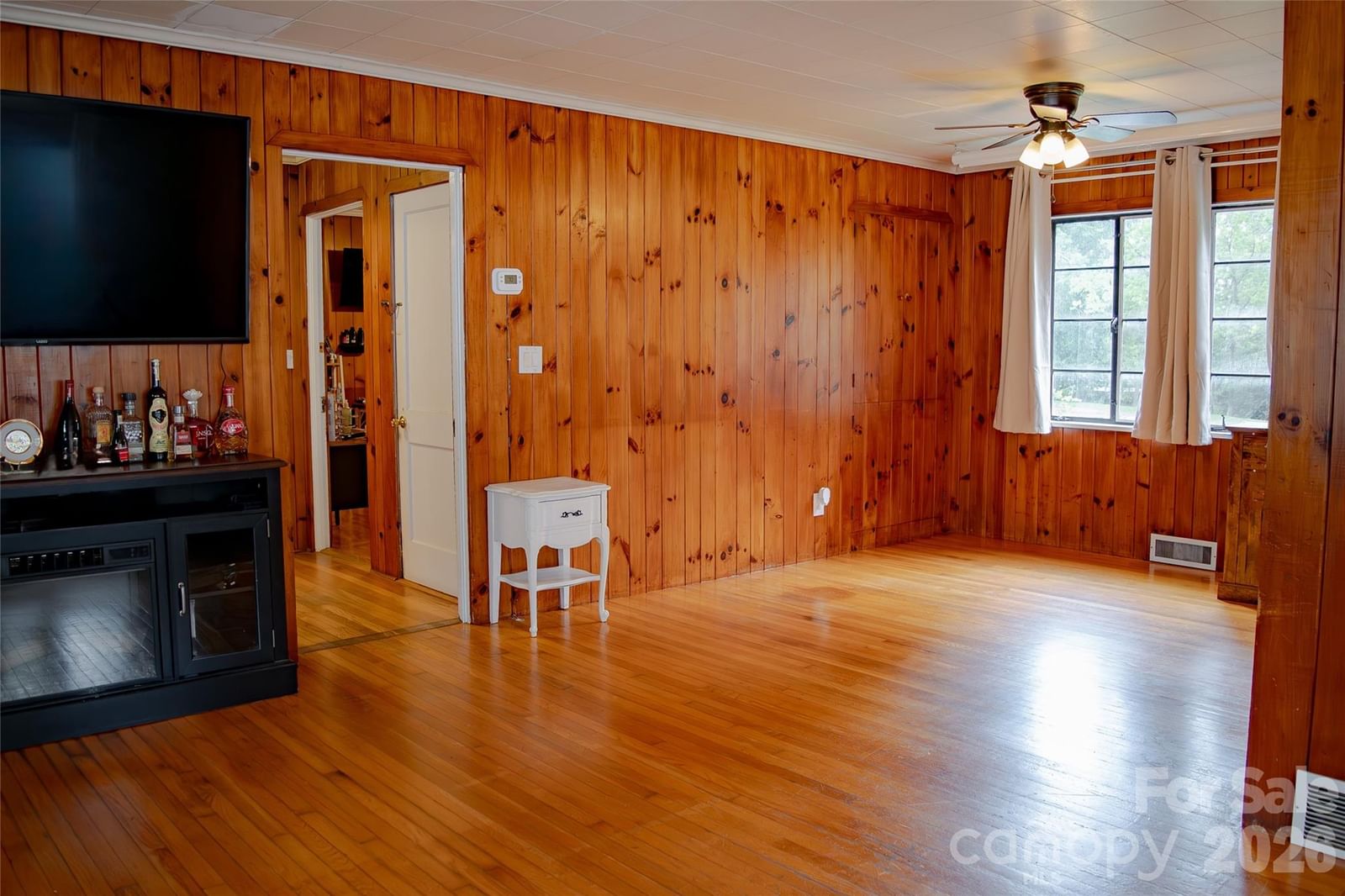 412 1st Avenue, Hendersonville, NC 28739 - Photo 5