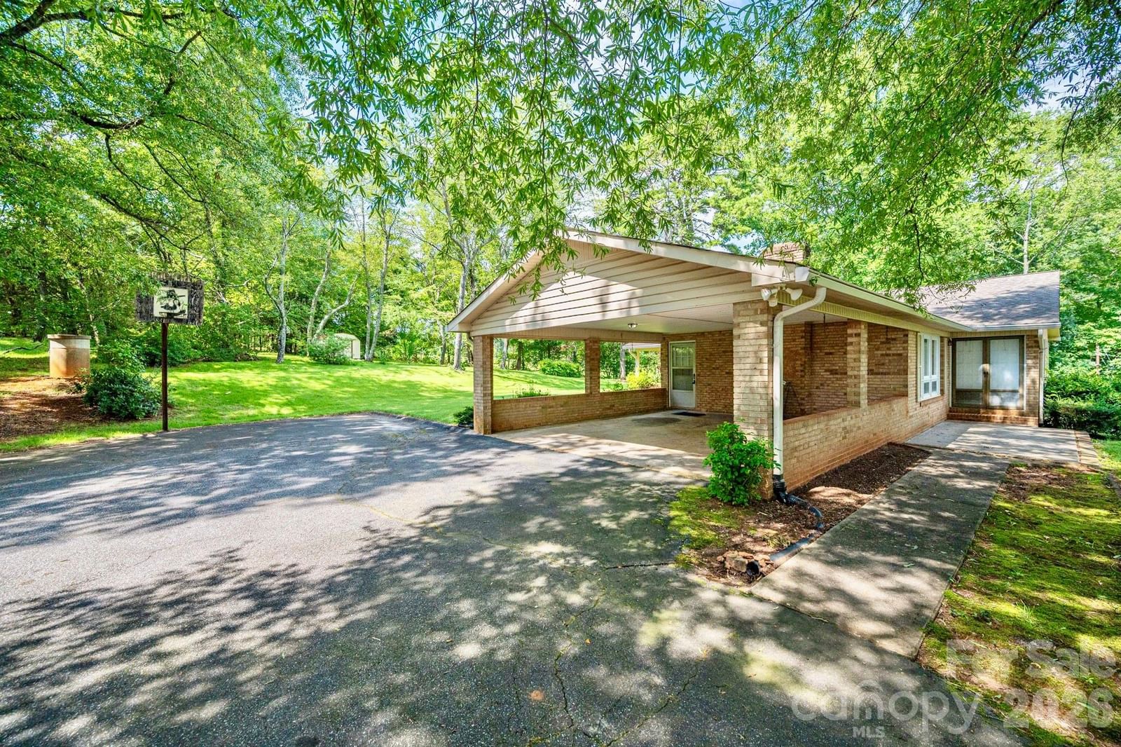 2542 NC 10 Highway, Conover, NC 28613 - Photo 2