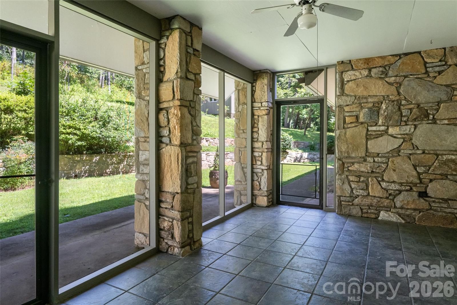 25 Forest Road, Asheville, NC 28803 - Photo 3