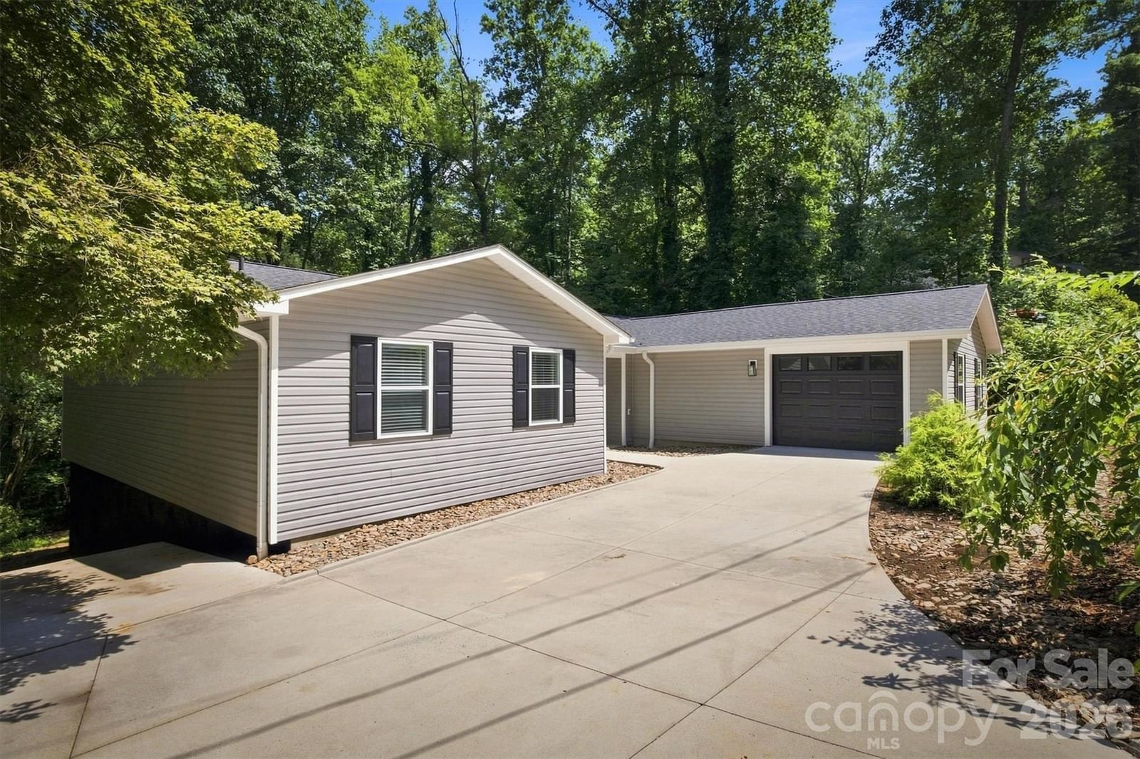 3517 Crestwood Drive, Morganton, NC 28655 - Photo 3