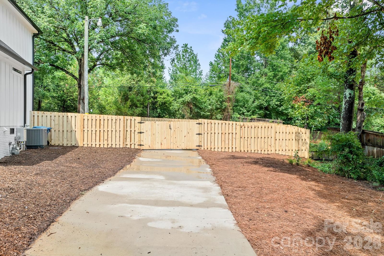 13121 Graymist Drive, Charlotte, NC 28215 - Photo 4