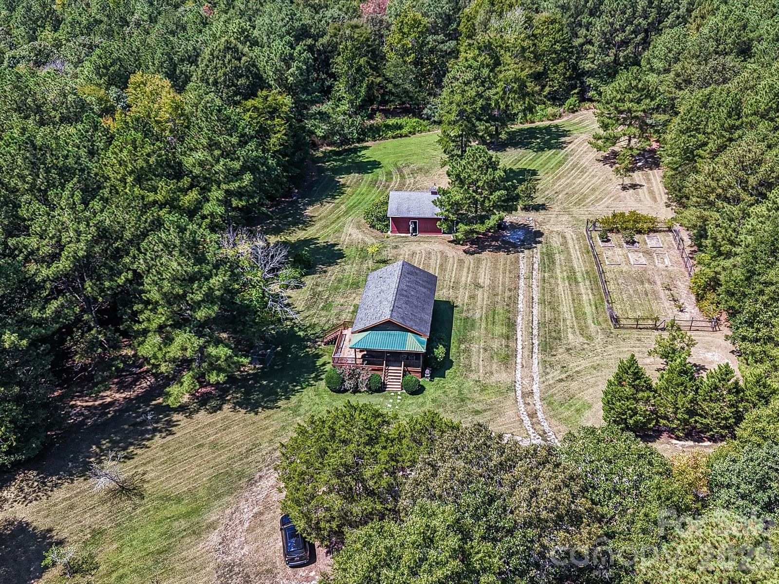 3227 Legend Road, Lancaster, SC 29720 - Photo 3