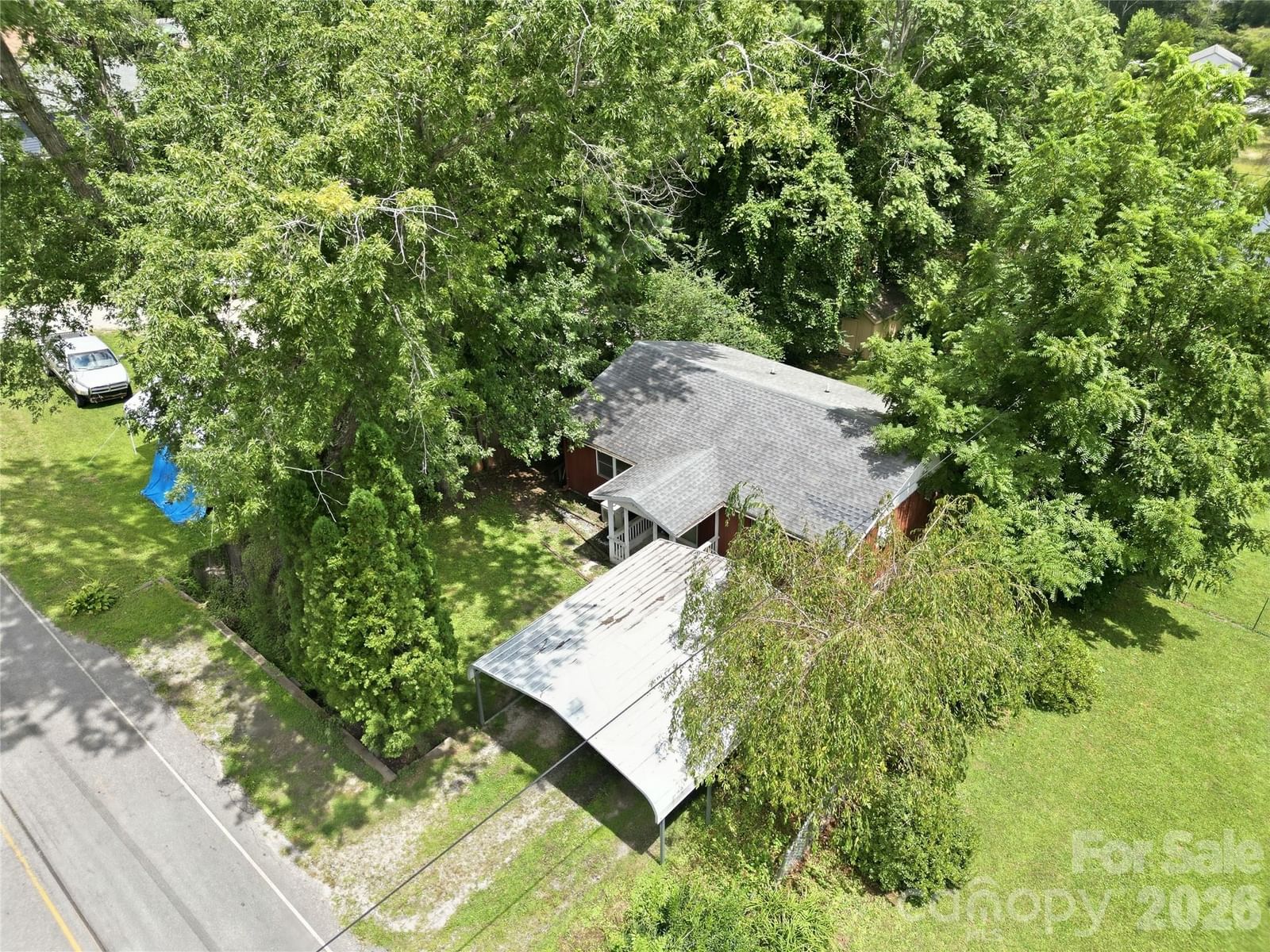 307 Beverly Avenue, Hendersonville, NC 28792 - Photo 3