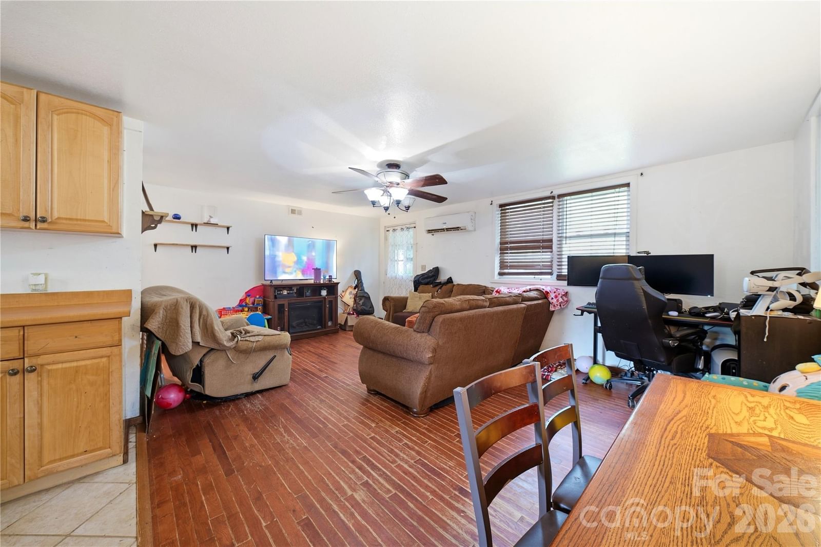 307 Beverly Avenue, Hendersonville, NC 28792 - Photo 5