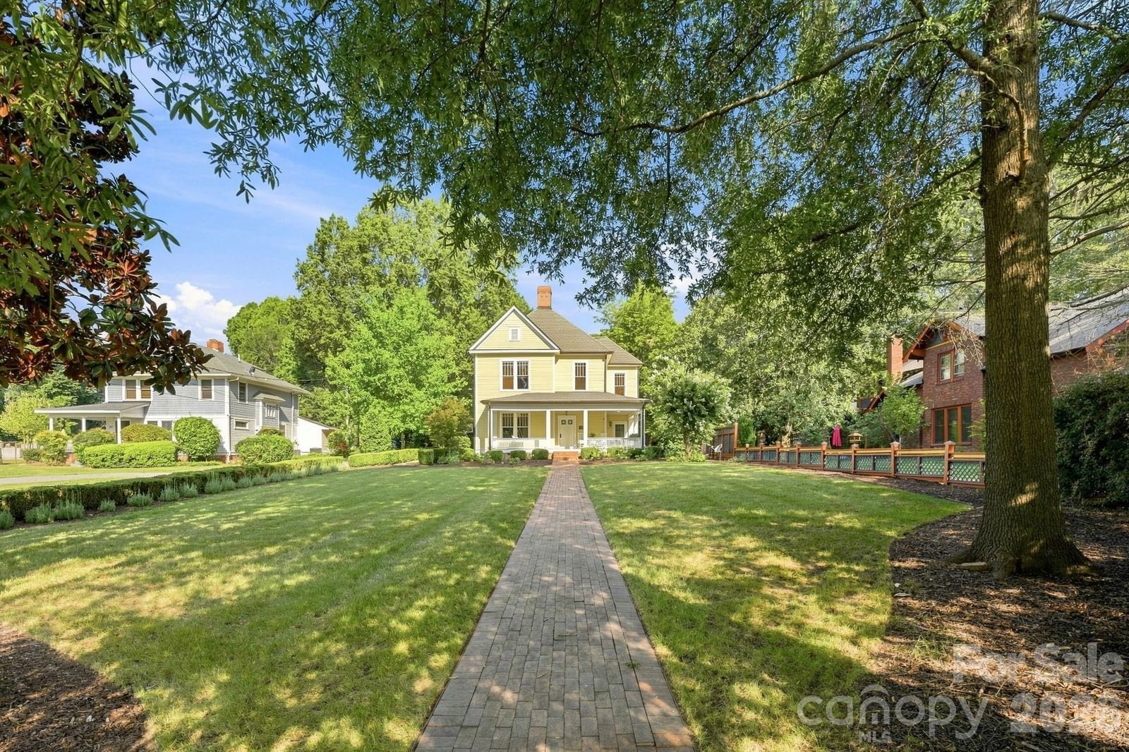 559 Main Street, Davidson, NC 28036 - Photo 2
