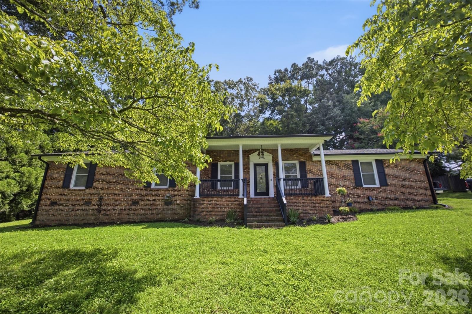 806 Danbrook Circle, Lincolnton, NC 28092 - Photo 2