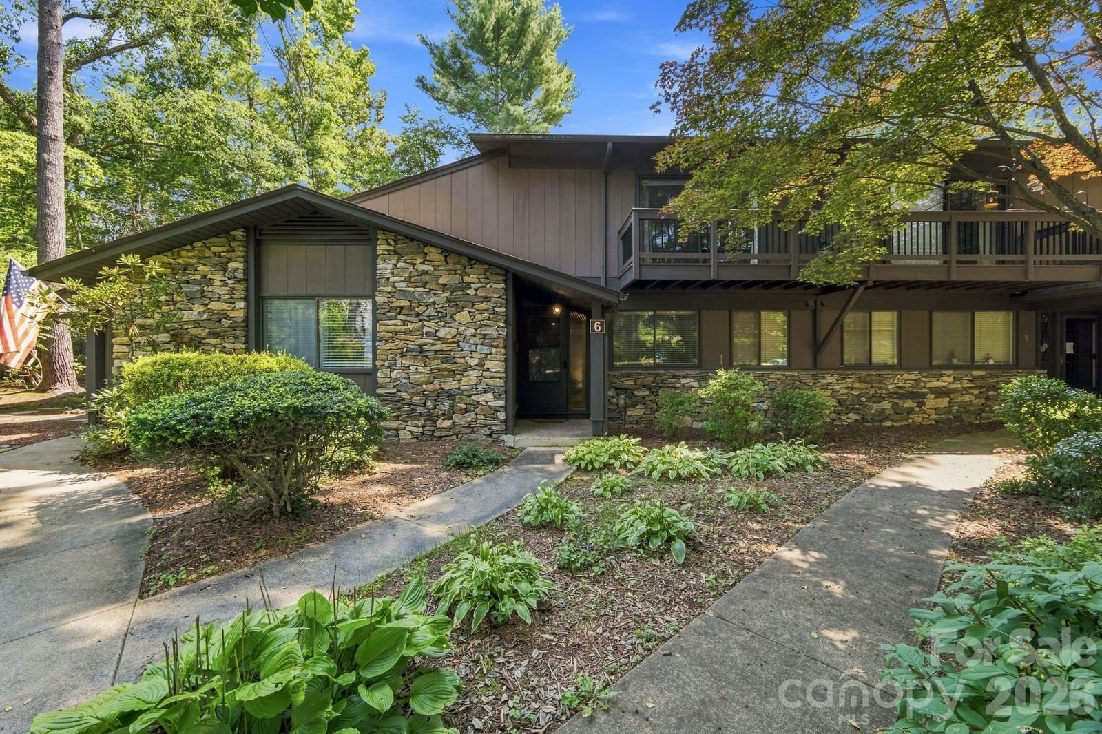 98 Laurelwood Circle #6, Hendersonville, NC 28791