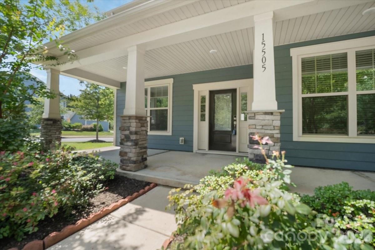15505 Davidson East Drive, Davidson, NC 28036 - Photo 4