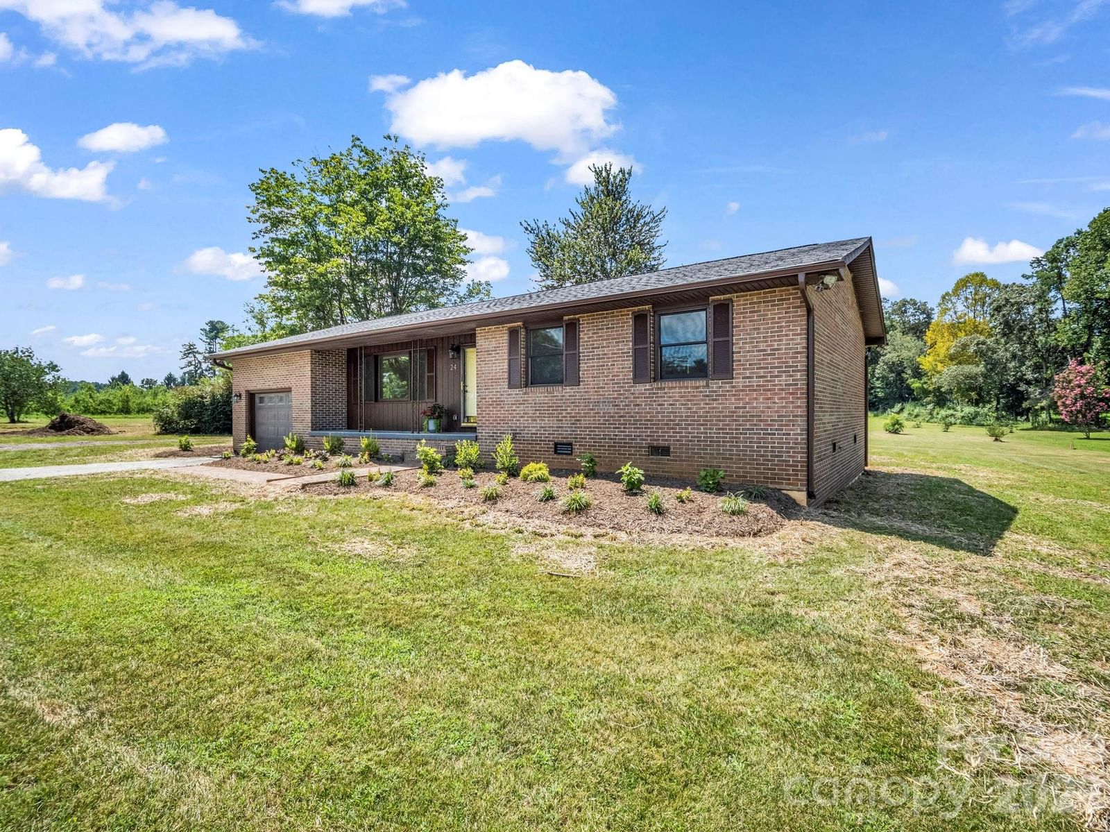 24 Verbena Way #5, Flat Rock, NC 28731 - Photo 2