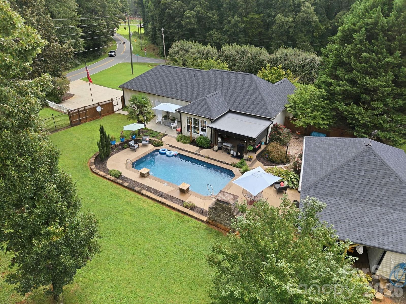 359 Huffstetler Lake Road, Dallas, NC 28034