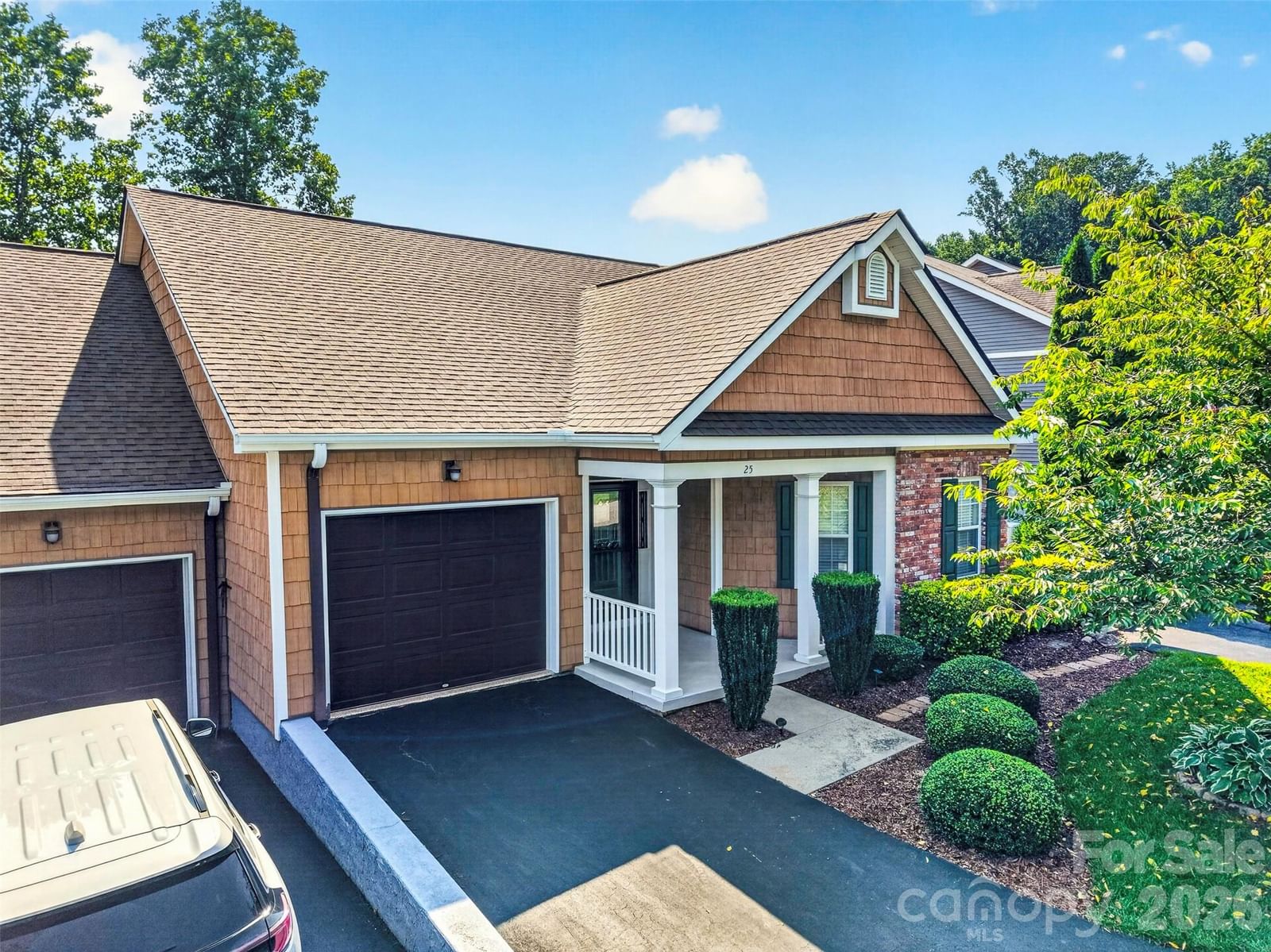 25 Old Pasture Way, Laurel Park, NC 28739 - Photo 2