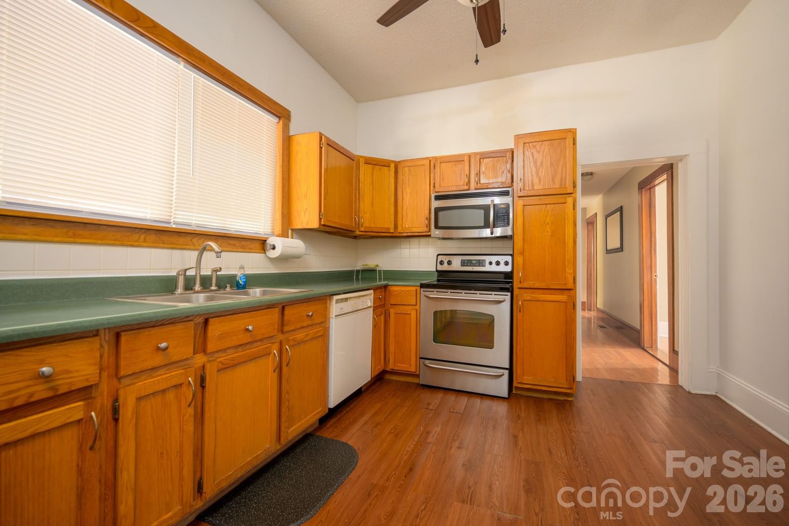 580 Baldwin Avenue, Marion, NC 28752 - Photo 5