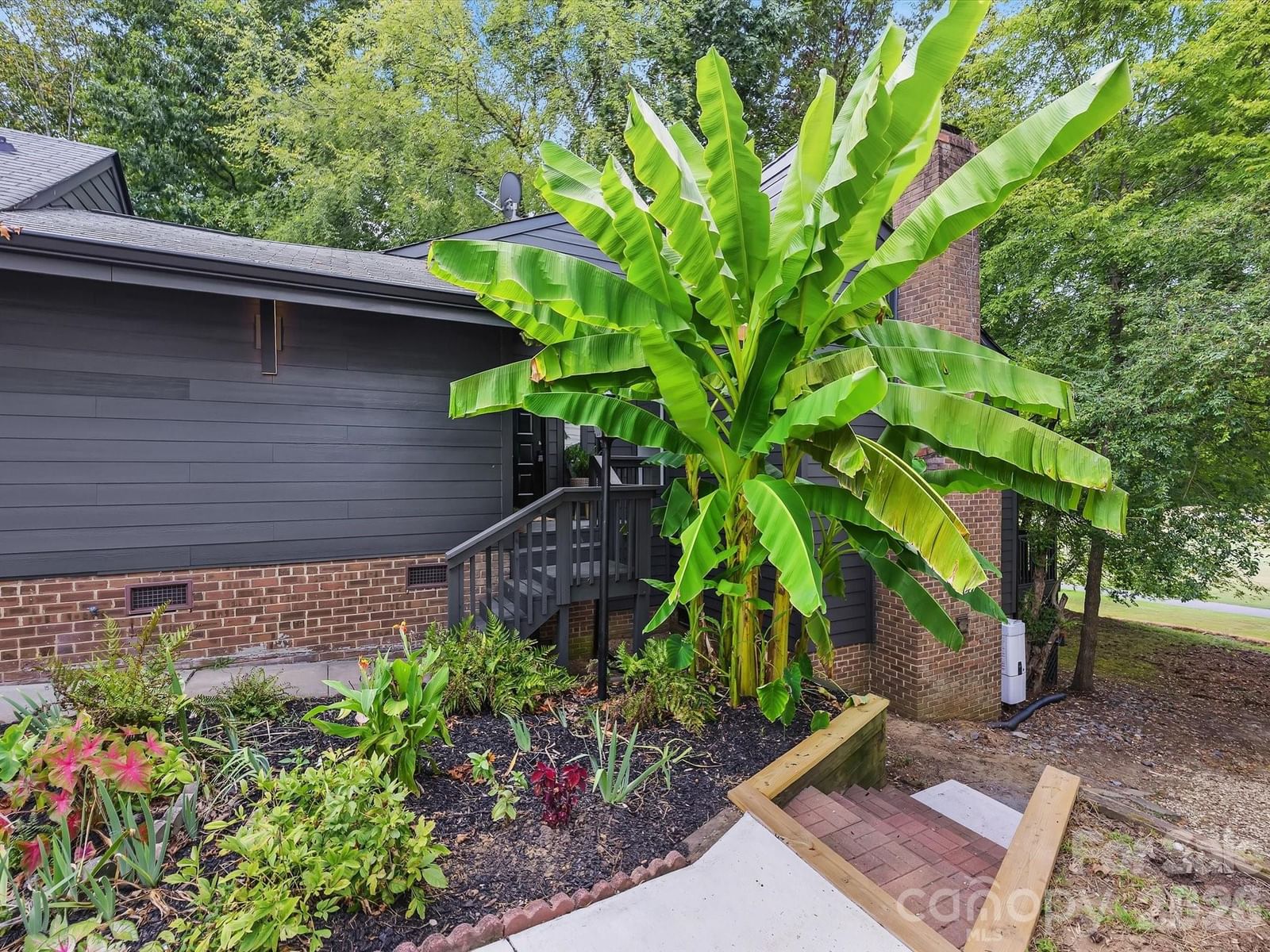 Property at 8923 St Croix Lane, Charlotte, NC 28277