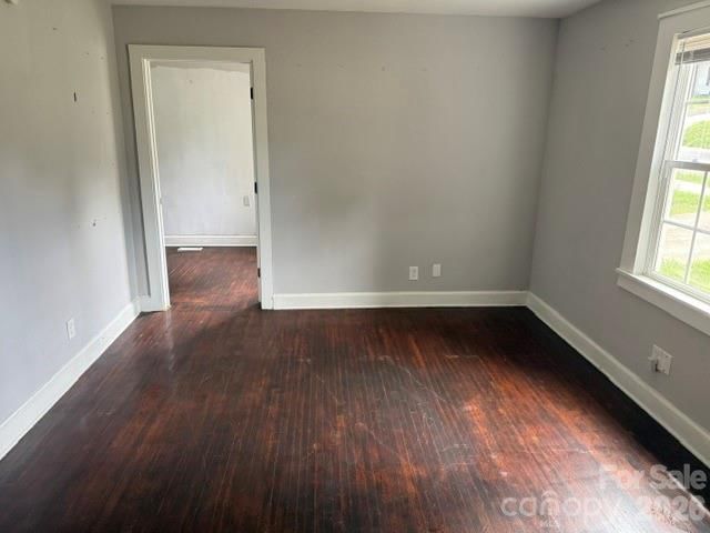 826 Davidson Avenue, Gastonia, NC 28052 - Photo 2