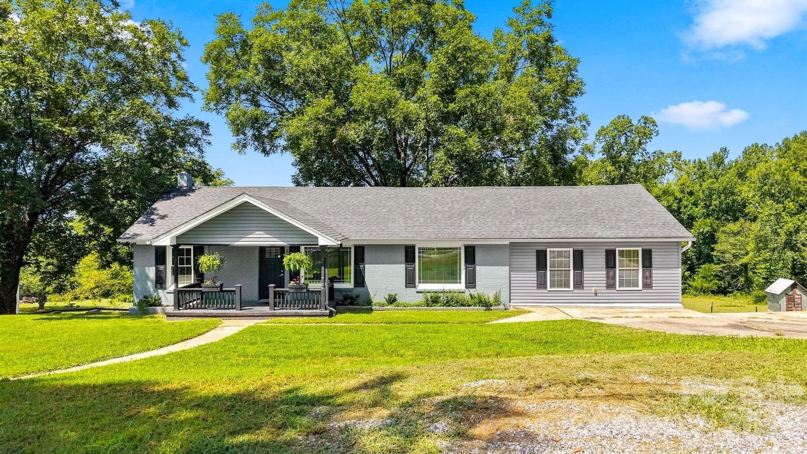 1164 Bradford Mountain Road, Lenoir, NC 28645 - Photo 2