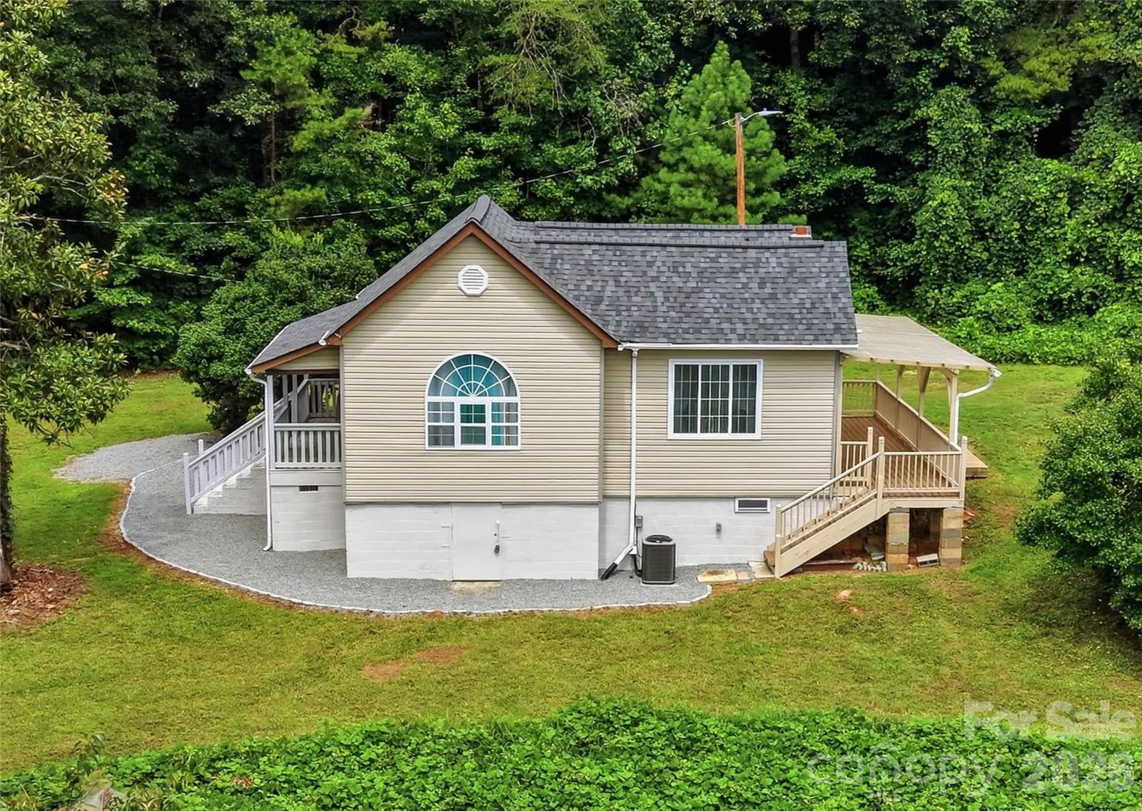 910 Hopewell Church Road, Catawba, NC 28609