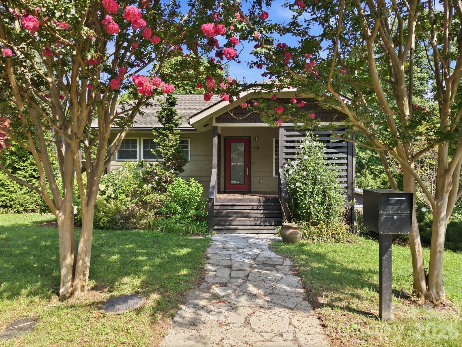 146 Courtland Avenue, Asheville, NC 28801 - Photo 3
