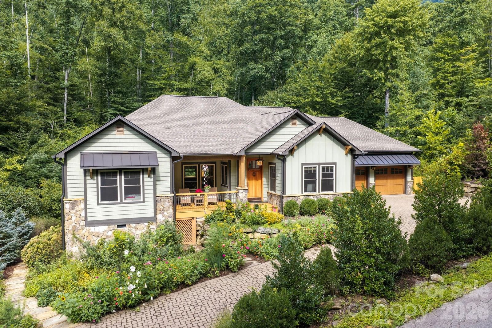 18 Hawks Pointe Lane, Weaverville, NC 28787