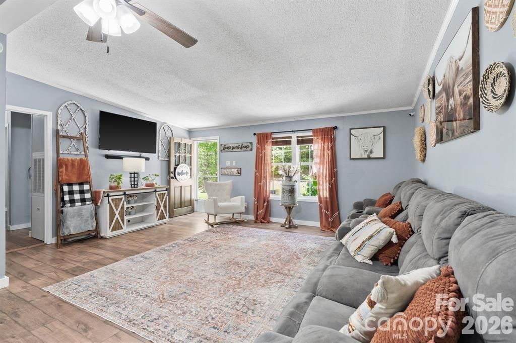 122 Fallswood Court, Hendersonville, NC 28739 - Photo 5