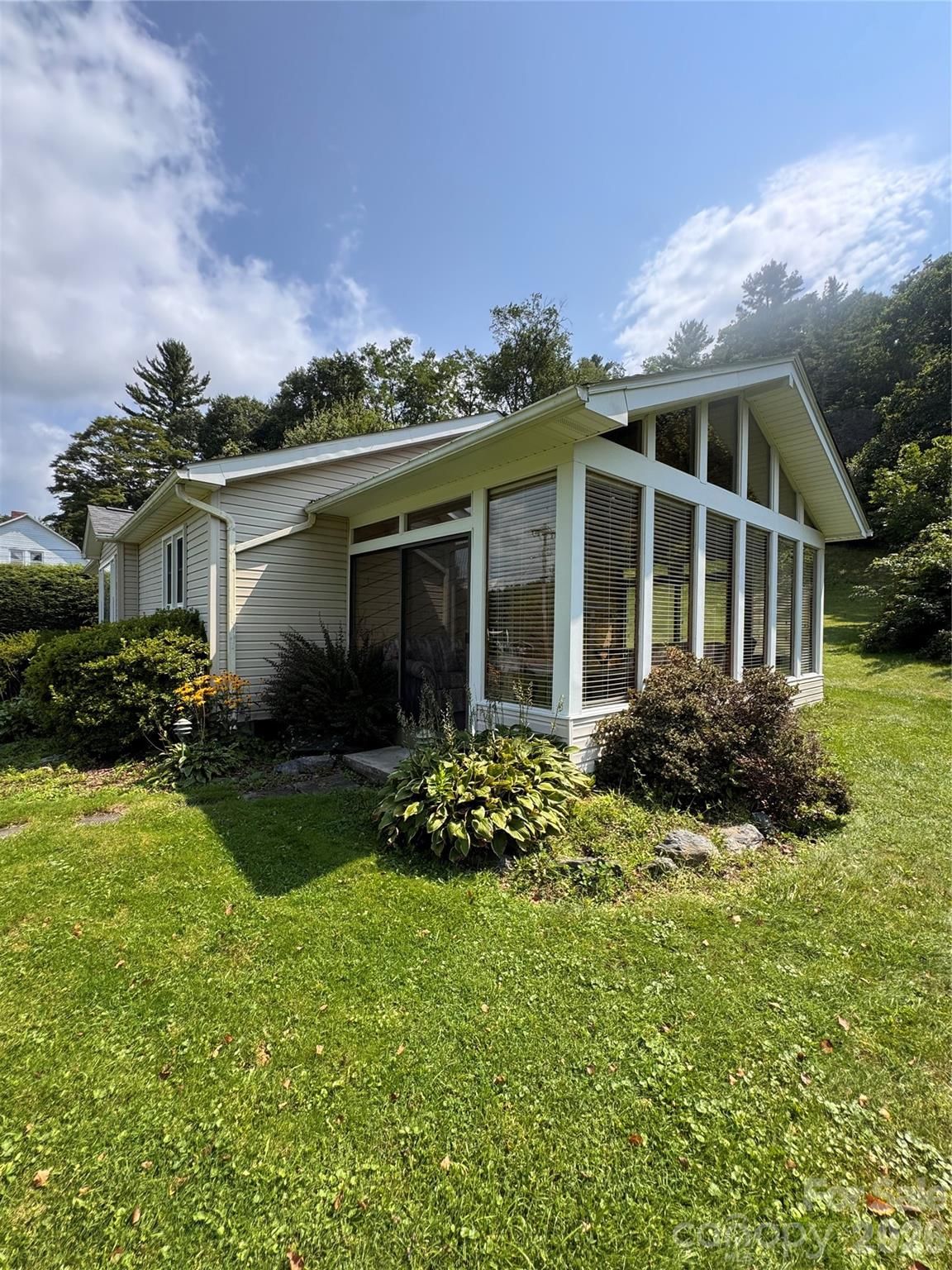 189 Old NC 181 Highway, Newland, NC 28657 - Photo 4