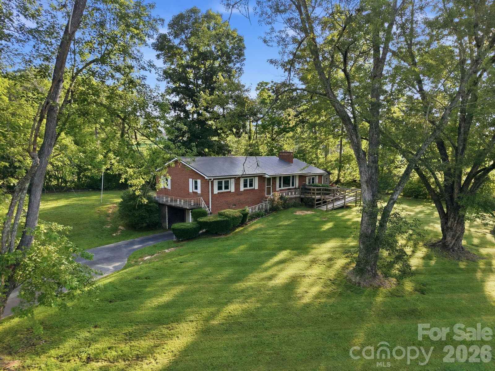 28 R and K Drive, Waynesville, NC 28786