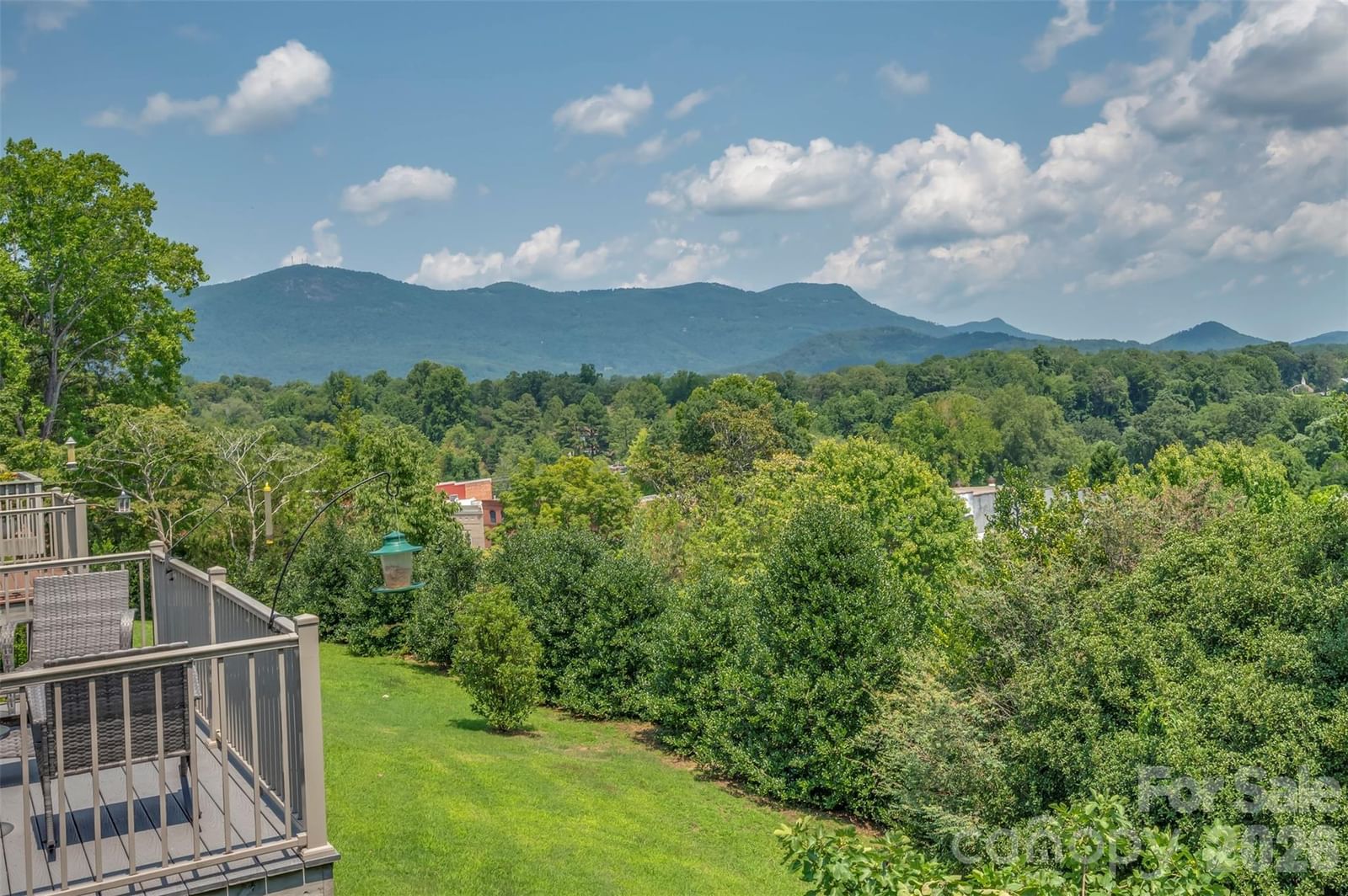 77 Chestnut Street #305, Tryon, NC 28782