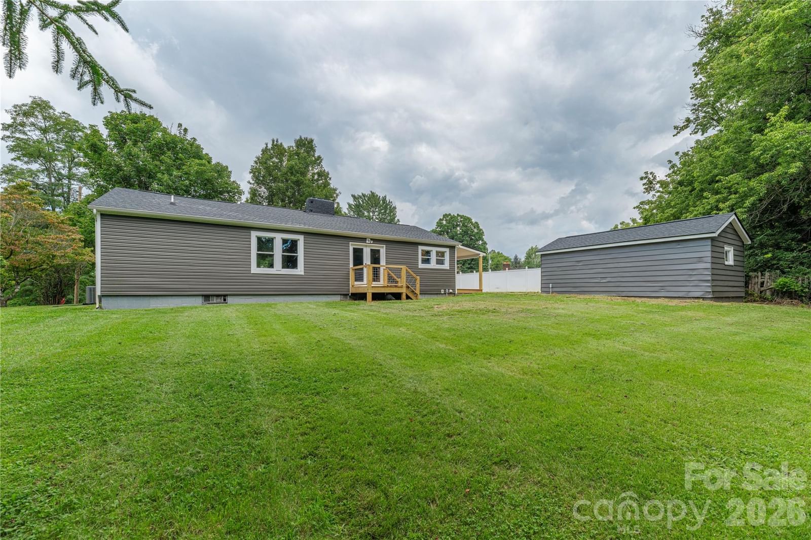 638 Newfound Street, Canton, NC 28716 - Photo 2