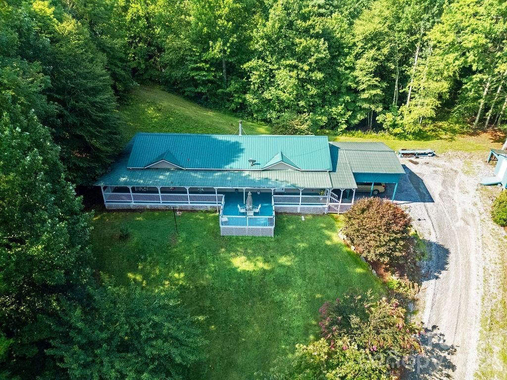 98 New Sorrells Estate, Brevard, NC 28712 - Photo 4