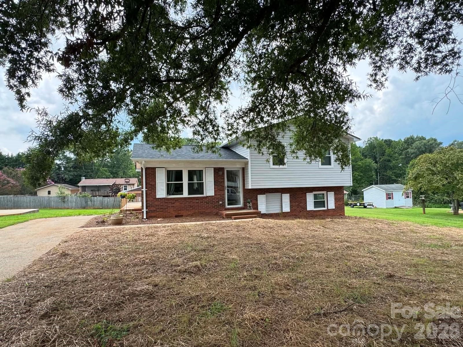 115 Robert Drive, State Road, NC 28676 - Photo 3