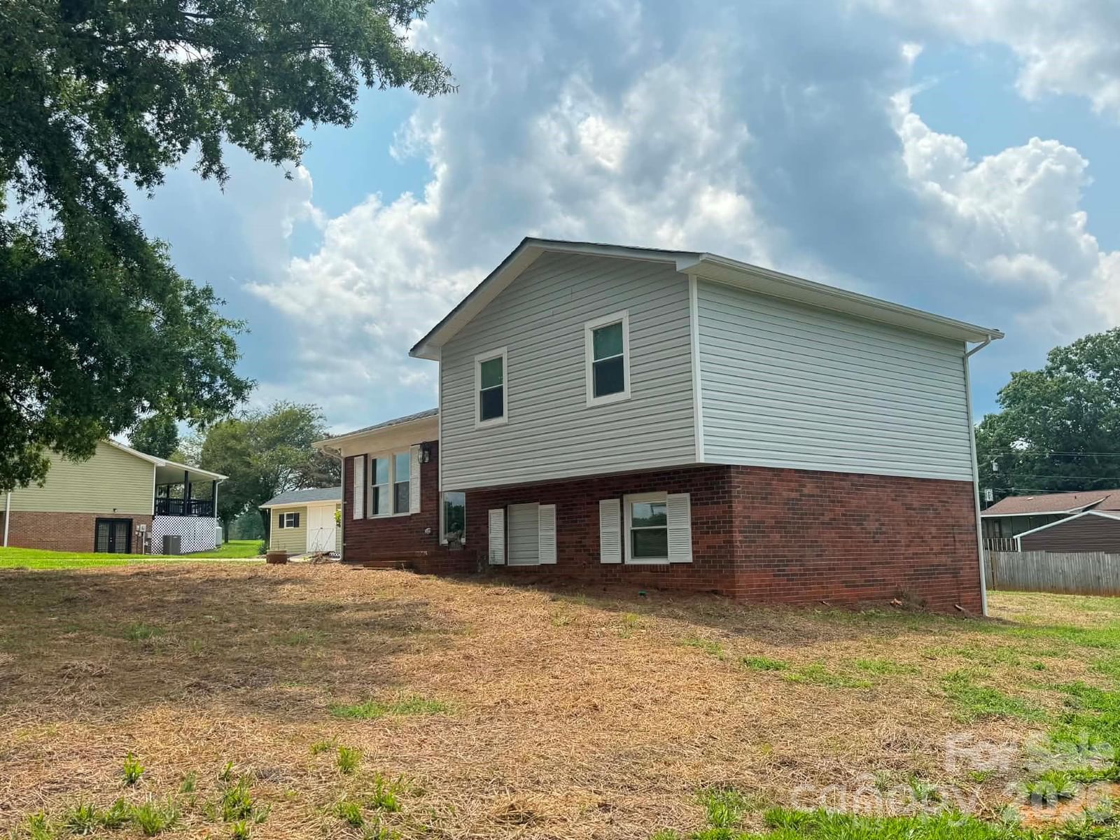 115 Robert Drive, State Road, NC 28676 - Photo 4