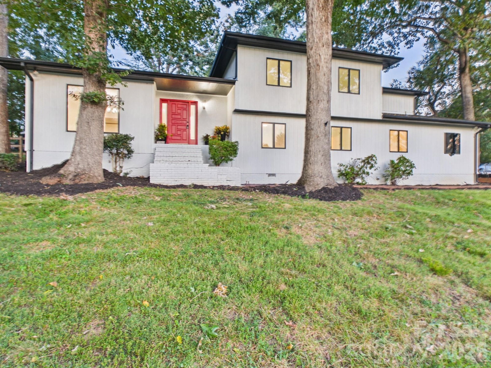 3750 11th Street, Hickory, NC 28601