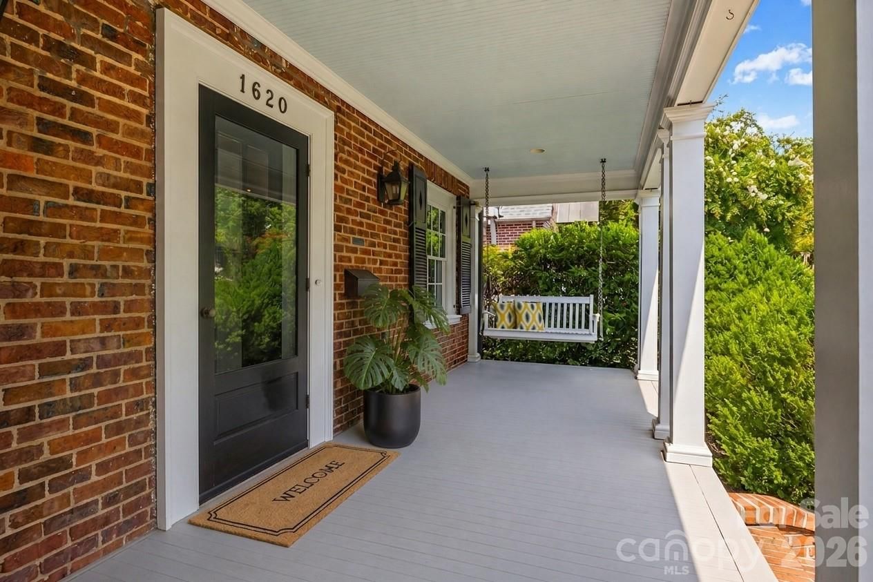 1620 Biltmore Drive, Charlotte, NC 28207 - Photo 2
