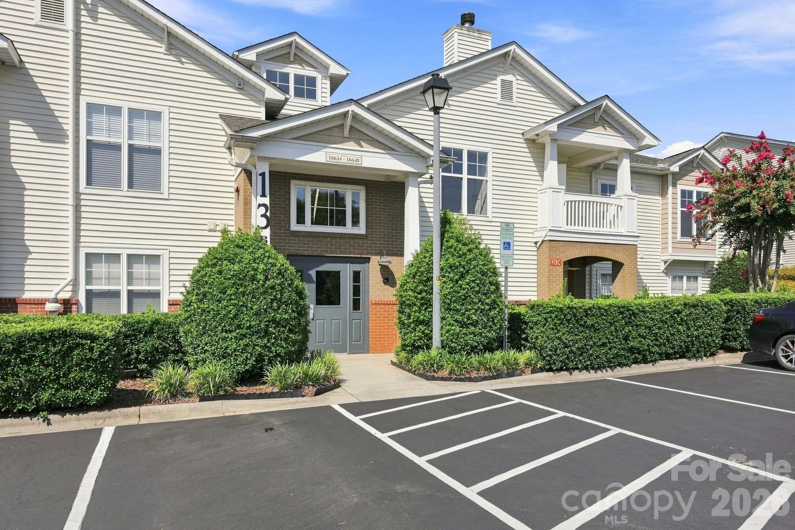 16648 Amberside Road, Cornelius, NC 28031 - Photo 2