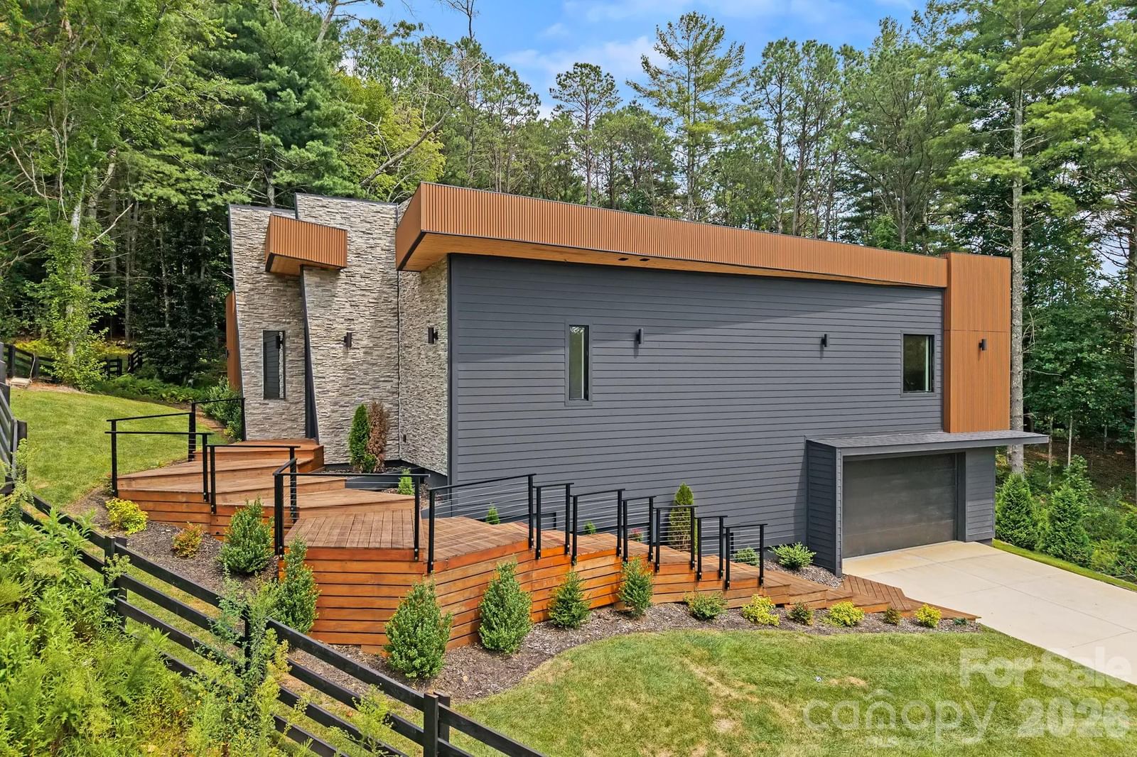 87 Verbania Road, Mills River, NC 28759