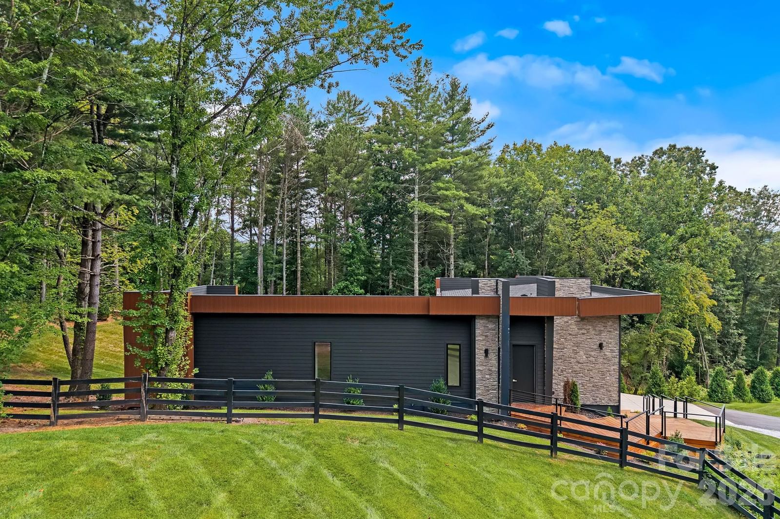 87 Verbania Road, Mills River, NC 28759 - Photo 2
