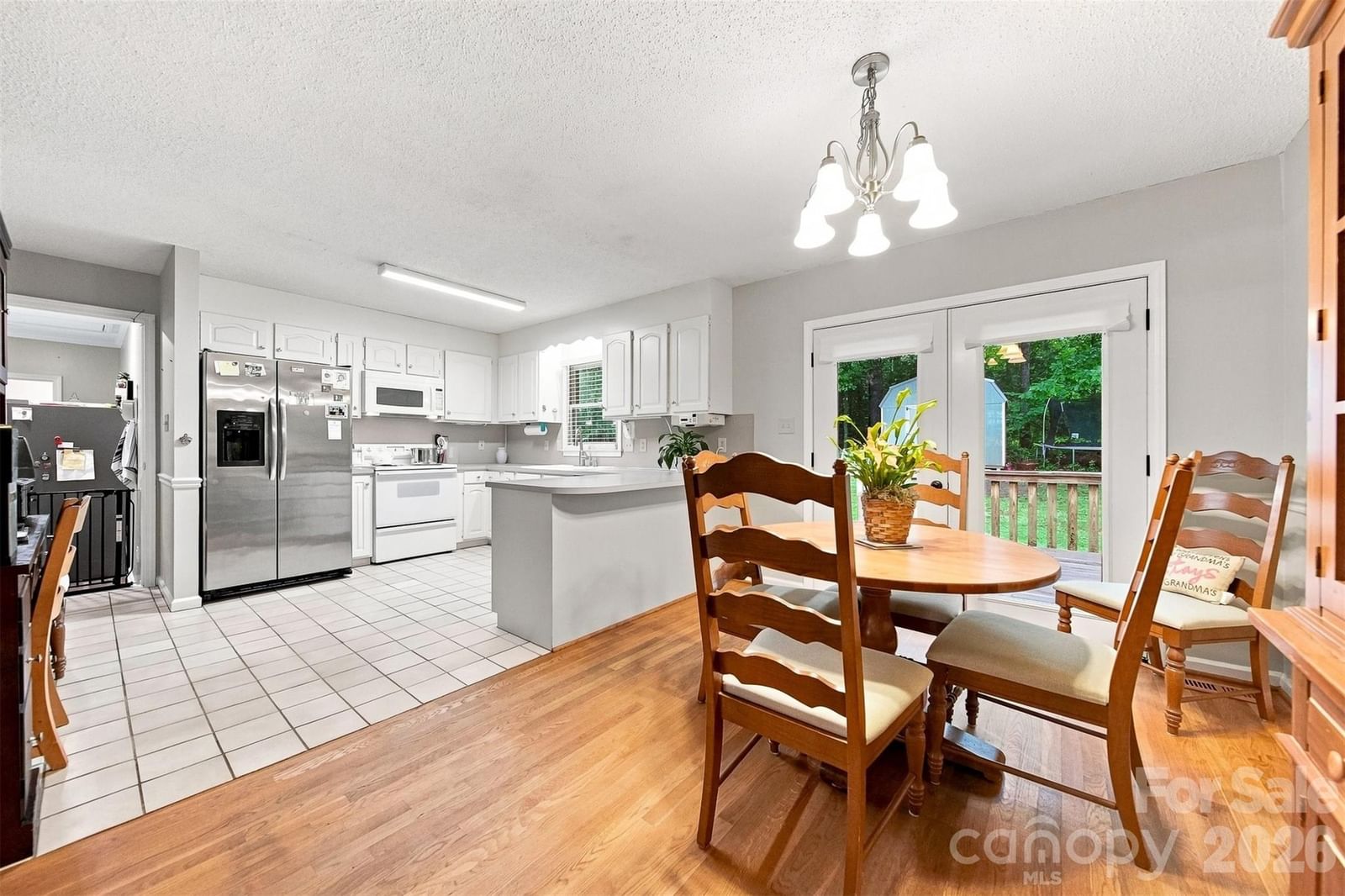 3933 MATTINGLY Drive, Hickory, NC 28602 - Photo 5