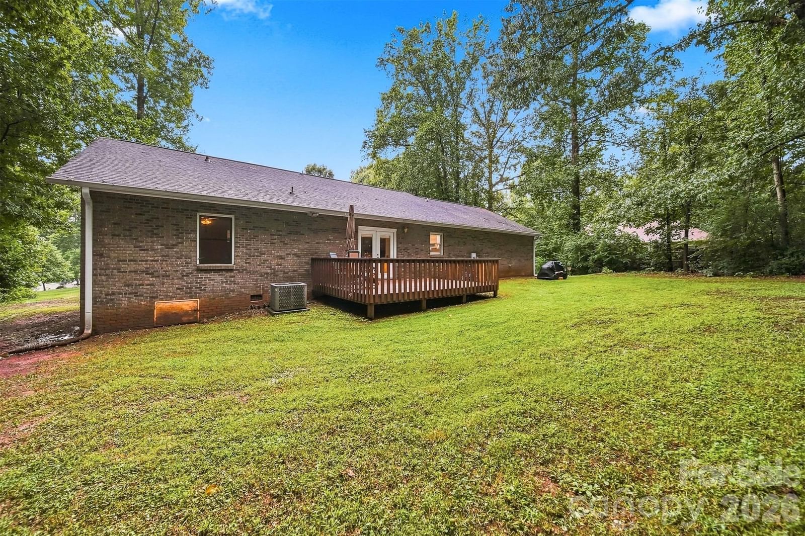 3933 MATTINGLY Drive, Hickory, NC 28602 - Photo 4