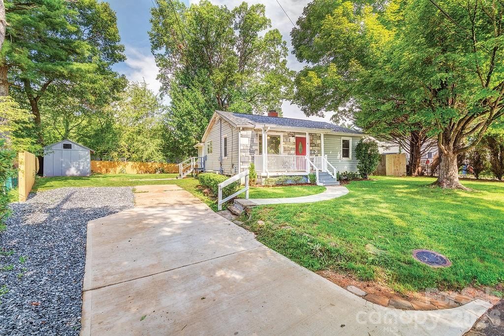 4 La Rue Street, Asheville, NC 28806 - Photo 2