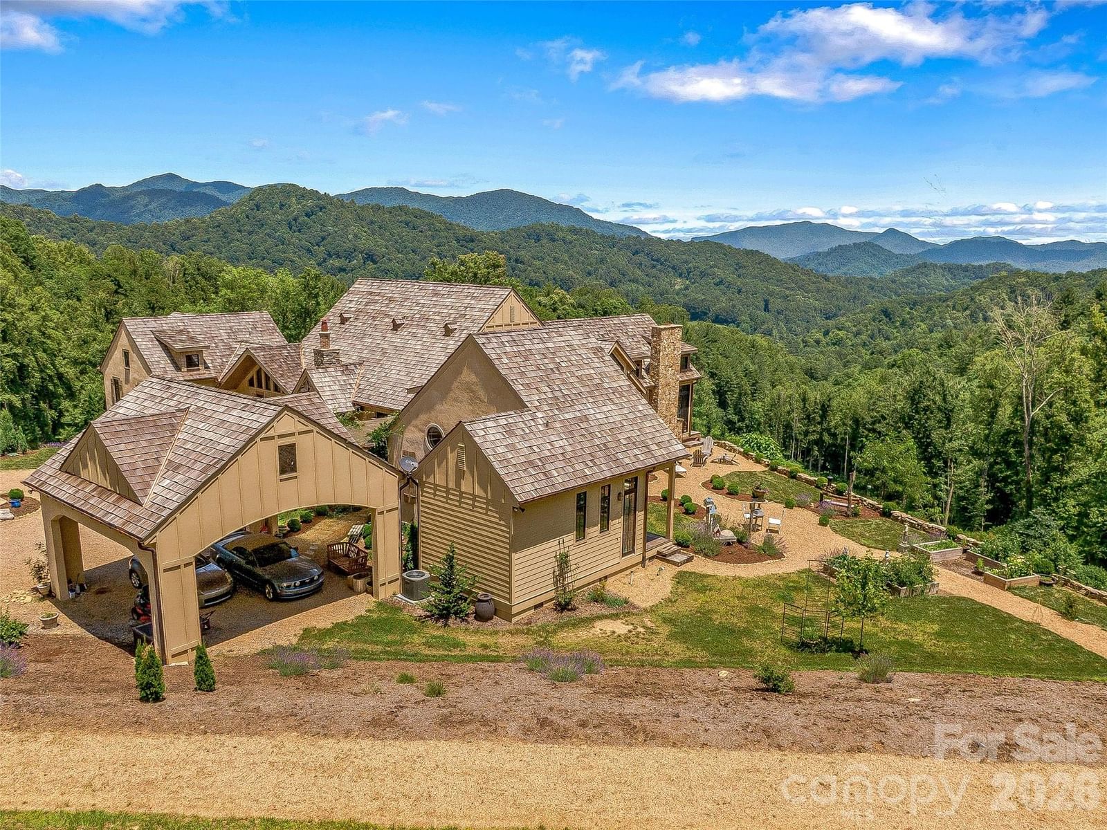 384 Doan Town Road, Burnsville, NC 28714